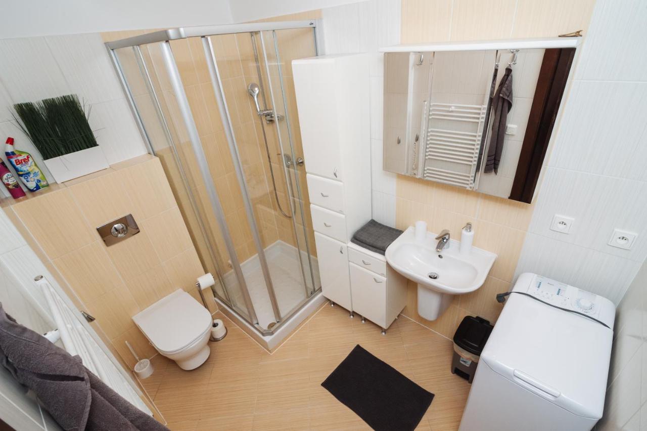 Vila Viktoria - Apartman Viktoria 2 Ruzomberok Buitenkant foto