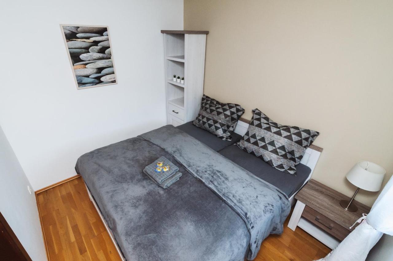 Vila Viktoria - Apartman Viktoria 2 Ruzomberok Buitenkant foto